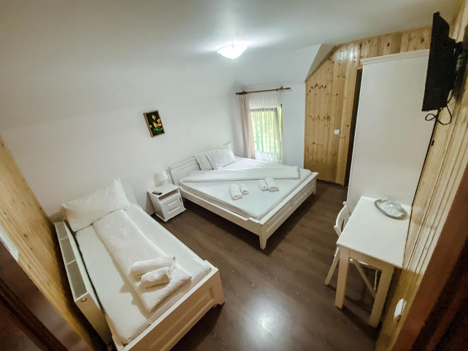 Pensiunea Petru Şugag Chambre photo